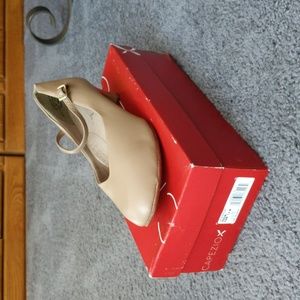 Capezio Character Shoes (Tan) 12 US
